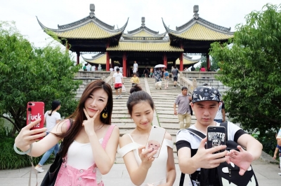 主播游扬州自拍